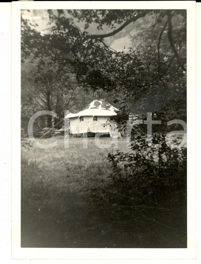 Fotografia d epoca originale 1969 TRENTINO  ESERCITO ITALIANO Il bagno di un campo estivo Foto 1
