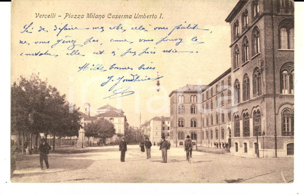 Cartolina originale da collezione 1910 ca VERCELLI Piazza MILANO Veduta della caserma UMBERTO I Cartolina ANIMATA 1