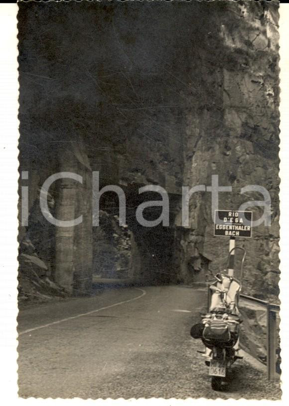 Fotografia d epoca originale 1950 ca Torrente EGA TN Un escursione in moto Foto VINTAGE 6x10 cm 1