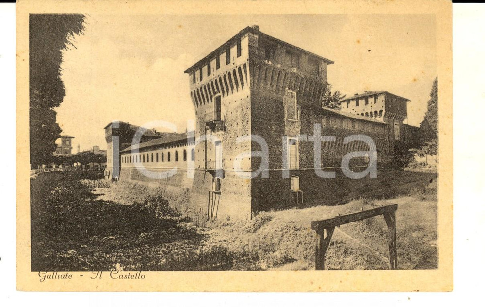 Cartolina originale da collezione 1943 GALLIATE NO Veduta del castello Cartolina VINTAGE FP VG 1