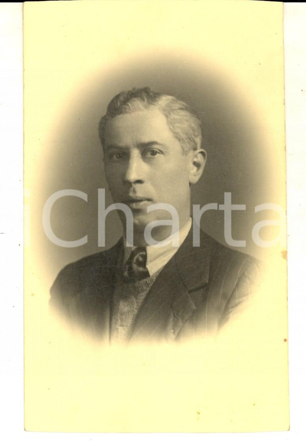 Fotografia d epoca originale 1930 ca MILANO Ritratto di un giovane uomo Foto cartolina RAVAGNAN 1