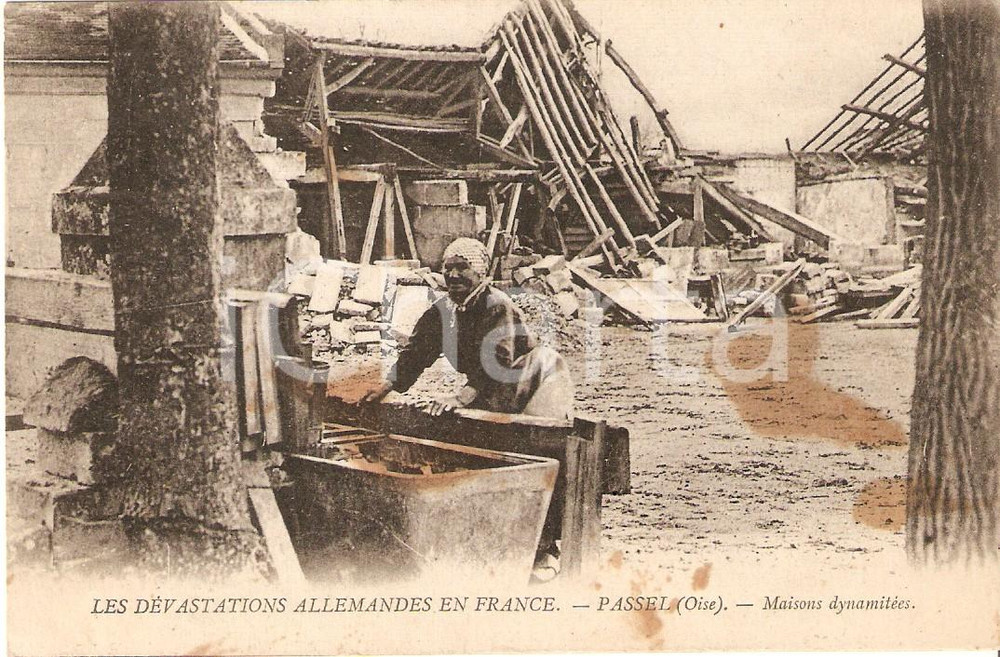 Cartolina originale da collezione 1920 ca DEVASTATIONS ALLEMANDES EN FRANCE Case bombardate a PASSEL Cartolina FP 1