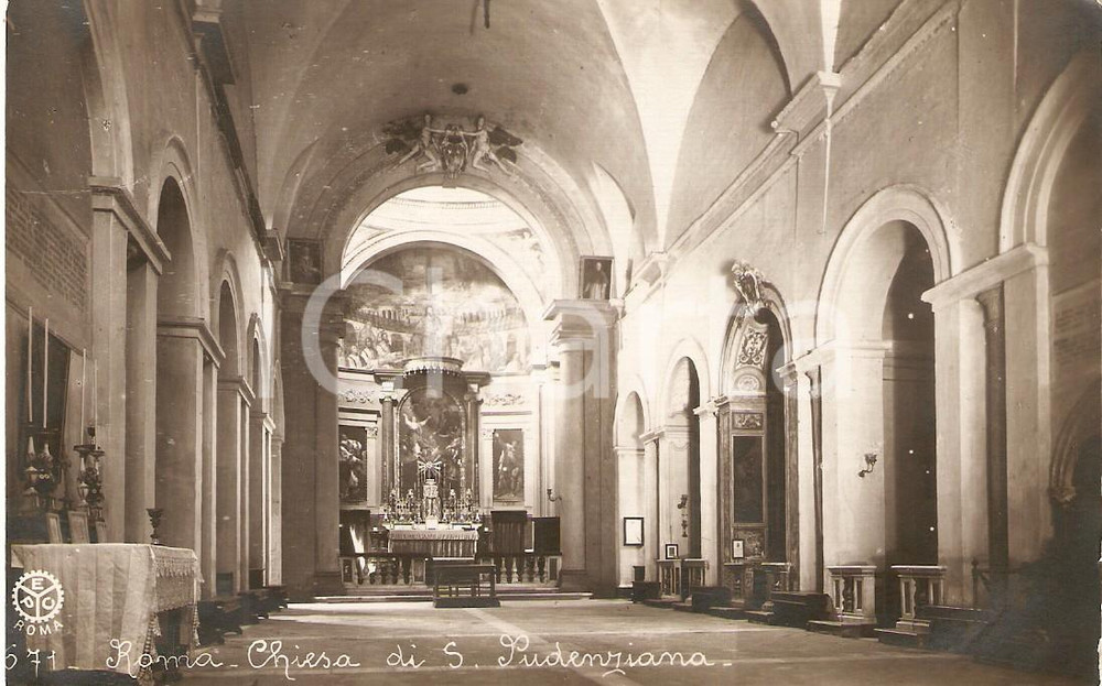 Cartolina originale da collezione 1940 ca ROMA Interno della Basilica di Santa Pudenziana Cartolina FP NV 1