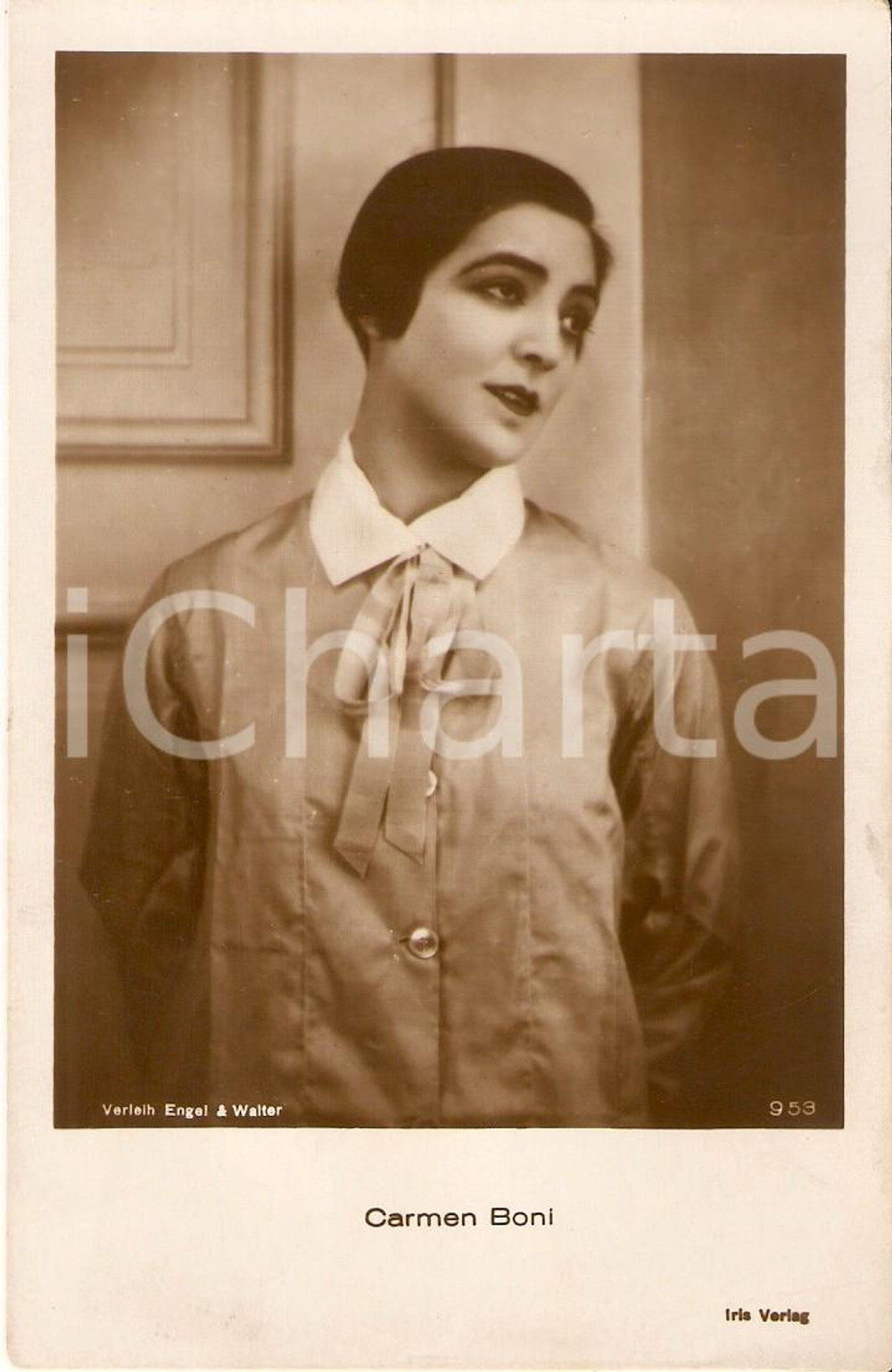 Cartolina originale da collezione 1925 ca CINEMA Carmen BONI con grembiule da scolaretta Cartolina FP NV 1