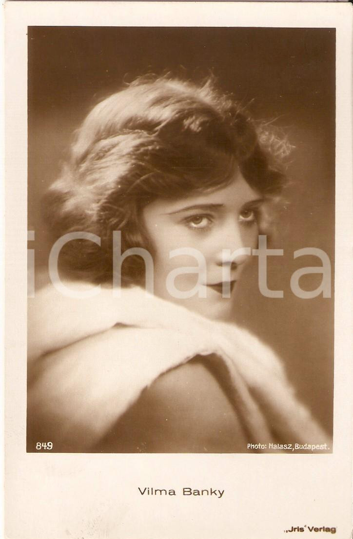Cartolina originale da collezione 1925 ca CINEMA Actress Vilma BANKY wears fur coat Cartolina FP NV 1