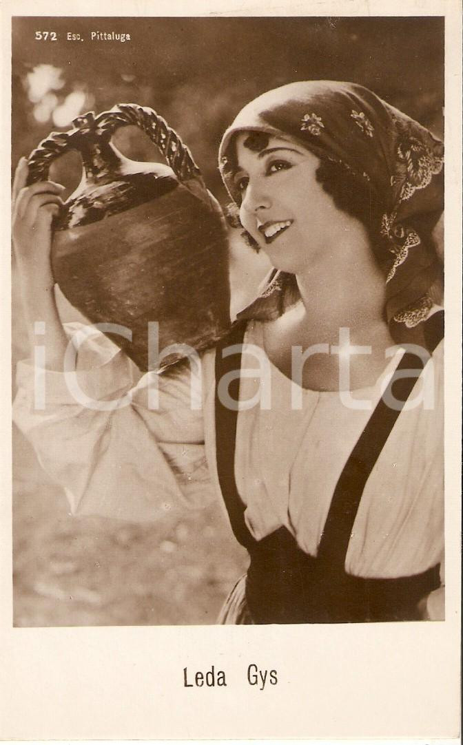 Cartolina originale da collezione 1925 ca CINEMA Attrice Leda GYS trasporta anfora Cartolina FP NV 1