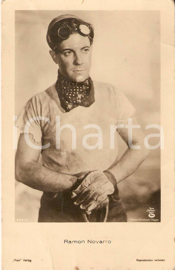 Cartolina originale da collezione 1925 ca CINEMA Attore Ramon NOVARRO in costume da meccanico Cartolina FP NV 1