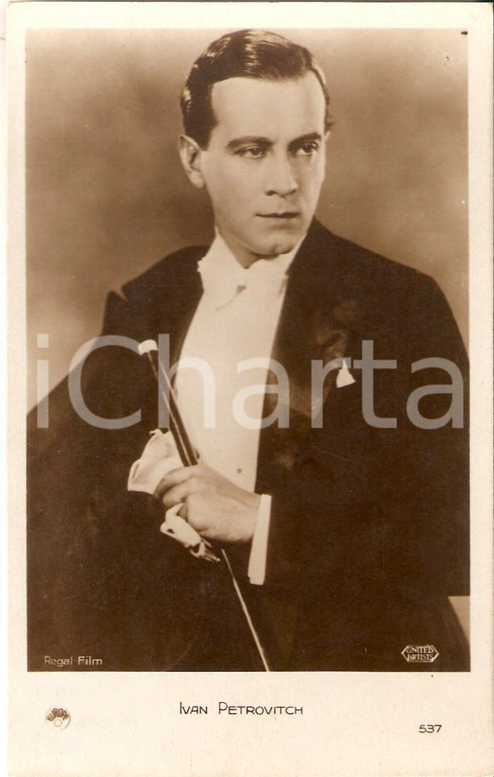 Cartolina originale da collezione 1925 ca CINEMA Attore Ivan PETROVICH con bastone da passeggio Cartolina FP NV 1