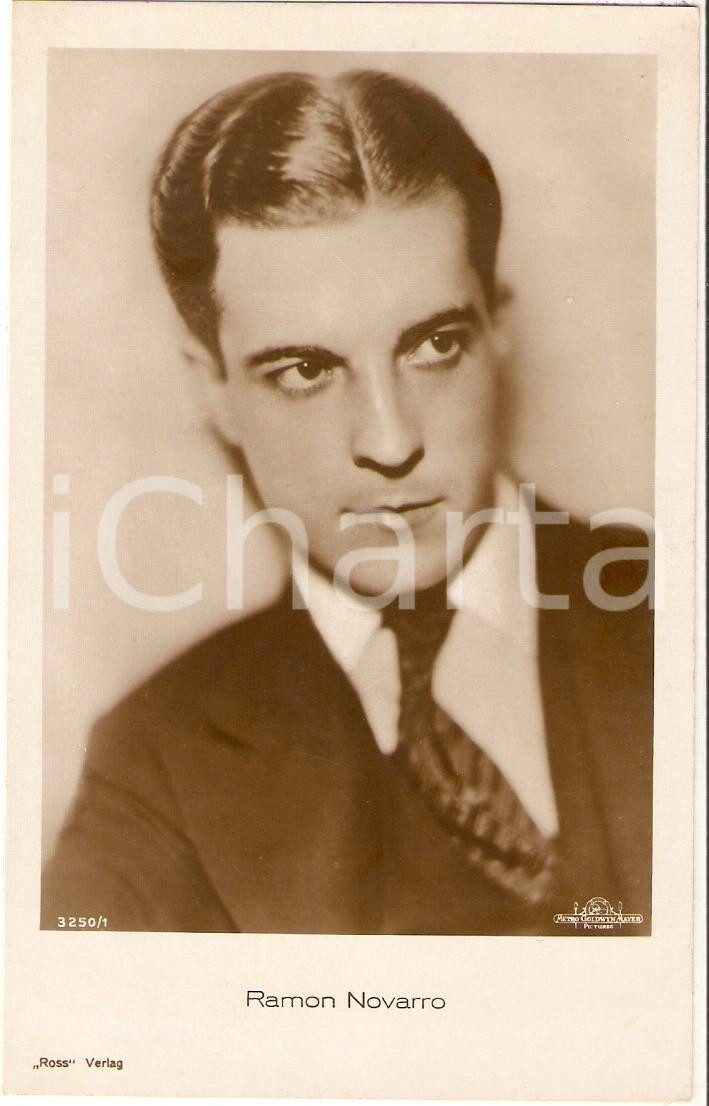 Cartolina originale da collezione 1930 ca CINEMA Actor Ramon NOVARRO wears a necktie Cartolina FP NV 1