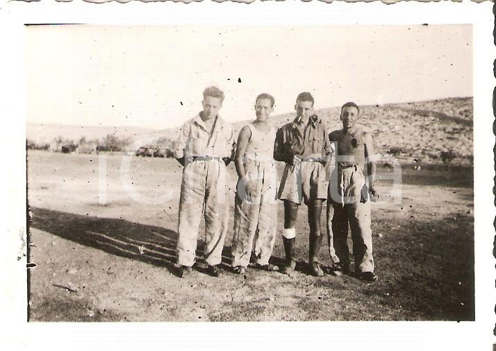 Fotografia d epoca originale 1940 ca LIBIA 7° Reggimento Bersaglieri Mario ANGIOLINI Foto di gruppo 1