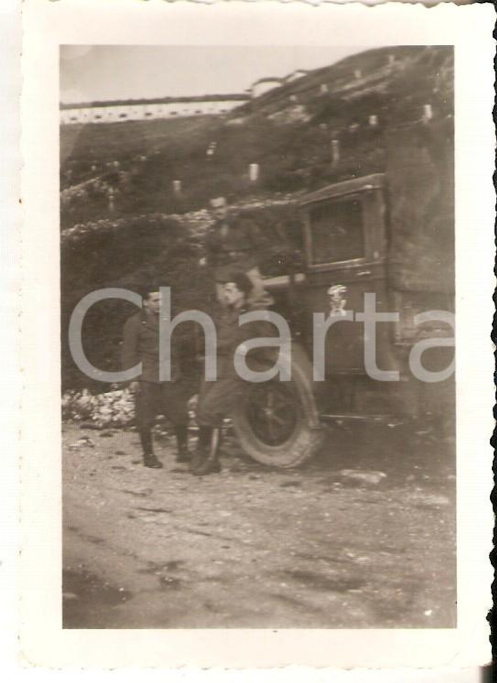 1940 ca 7° Reggimento Bersaglieri Mario ANGIOLINI e commilitoni con camion *Foto