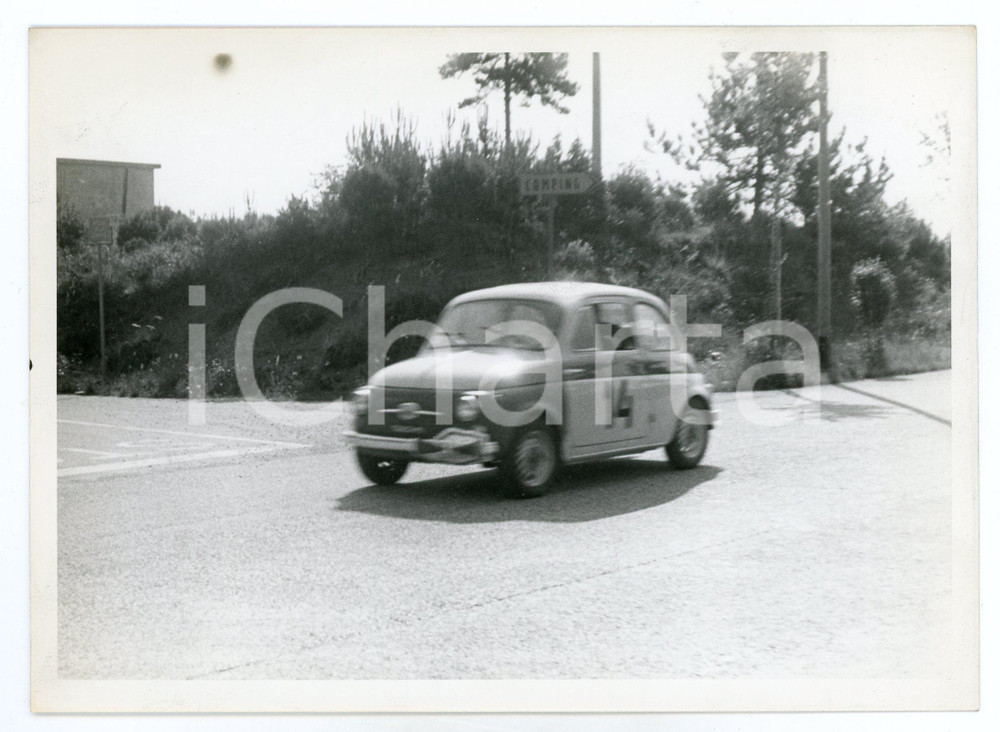 Fotografia d epoca originale 1960 ca RALLY Fiat 500 durante corsa automobilistica JOLLY CLUB Foto 1