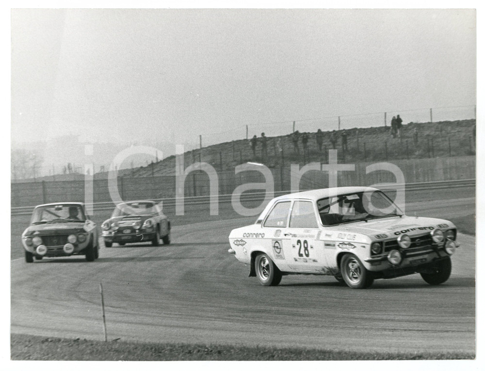 Fotografia d epoca originale 1965 ca RALLY Opel Ascona LANCIA Fulvia CoupÃ© durante un gara Foto JOLLY CLUB 1