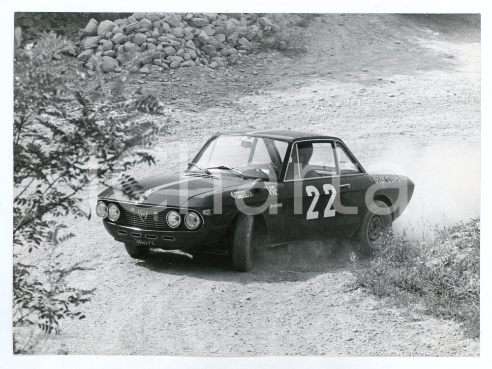 Fotografia d epoca originale 1965 ca RALLY Lancia Fulvia Coupé HF gara su sterrato Foto JOLLY CLUB 1