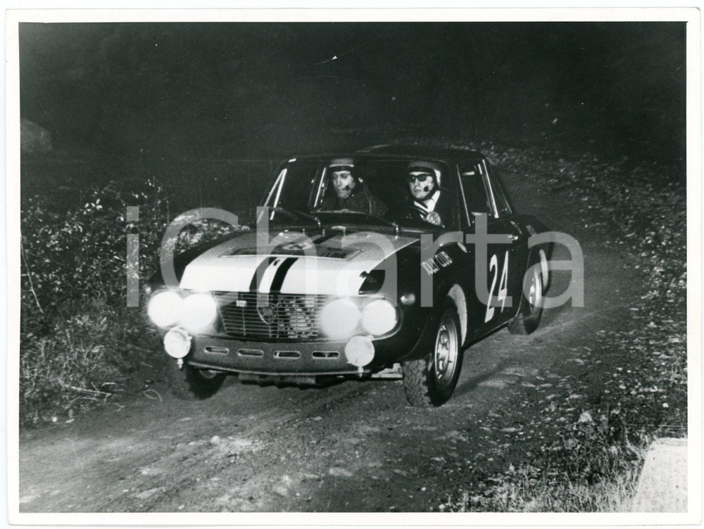 Fotografia d epoca originale 1970 ca RALLY Lancia Fulvia coupÃ© JOLLY CLUB Gara notturna Foto 1