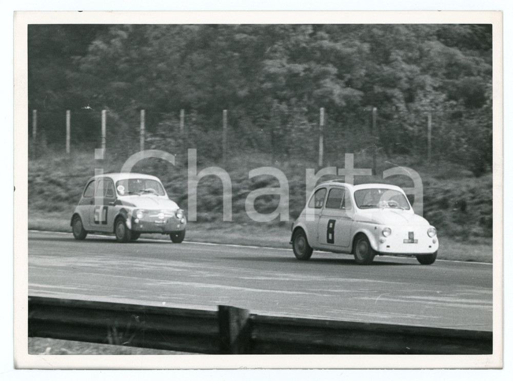 Fotografia d epoca originale 1962 RALLY Gara di velocitÃ  tra Fiat 500 Foto 1