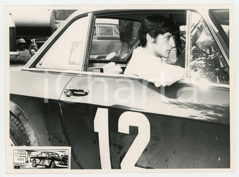 Fotografia d epoca originale 1969 CREMONA Rally del TORRAZZO Navigatore a bordo dell auto Foto 1