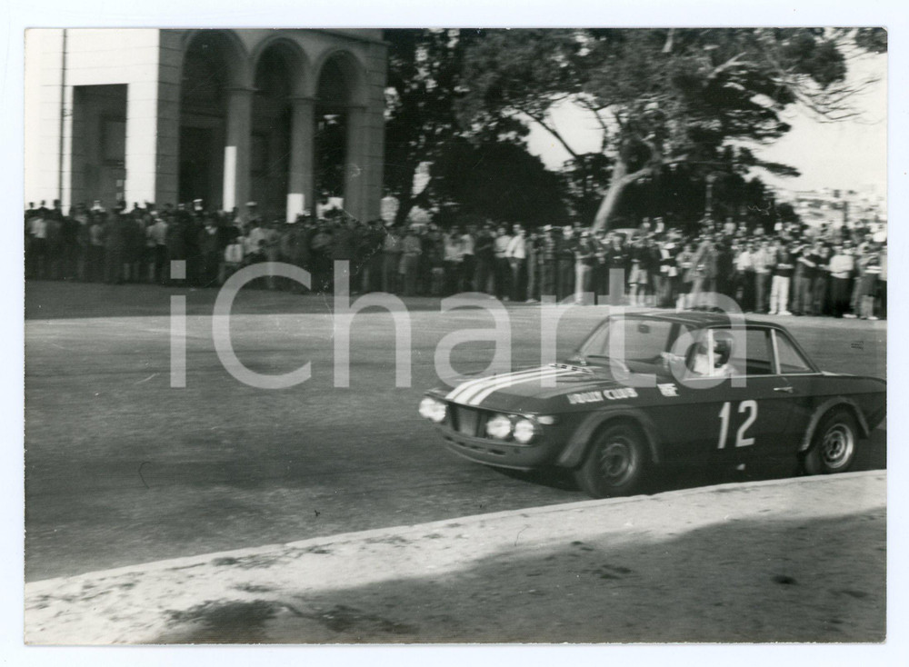 Fotografia d epoca originale 1967 RALLY Pubblico guarda Lancia Fulvia coupÃ© JOLLY CLUB Foto 1