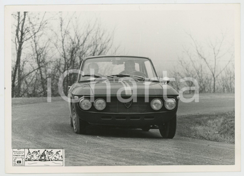 Fotografia d epoca originale 1966 CERRETO LAGHI 15° Autoraduno Sciatorio Lancia Fulvia coupé AUTOMOBILISMO 1