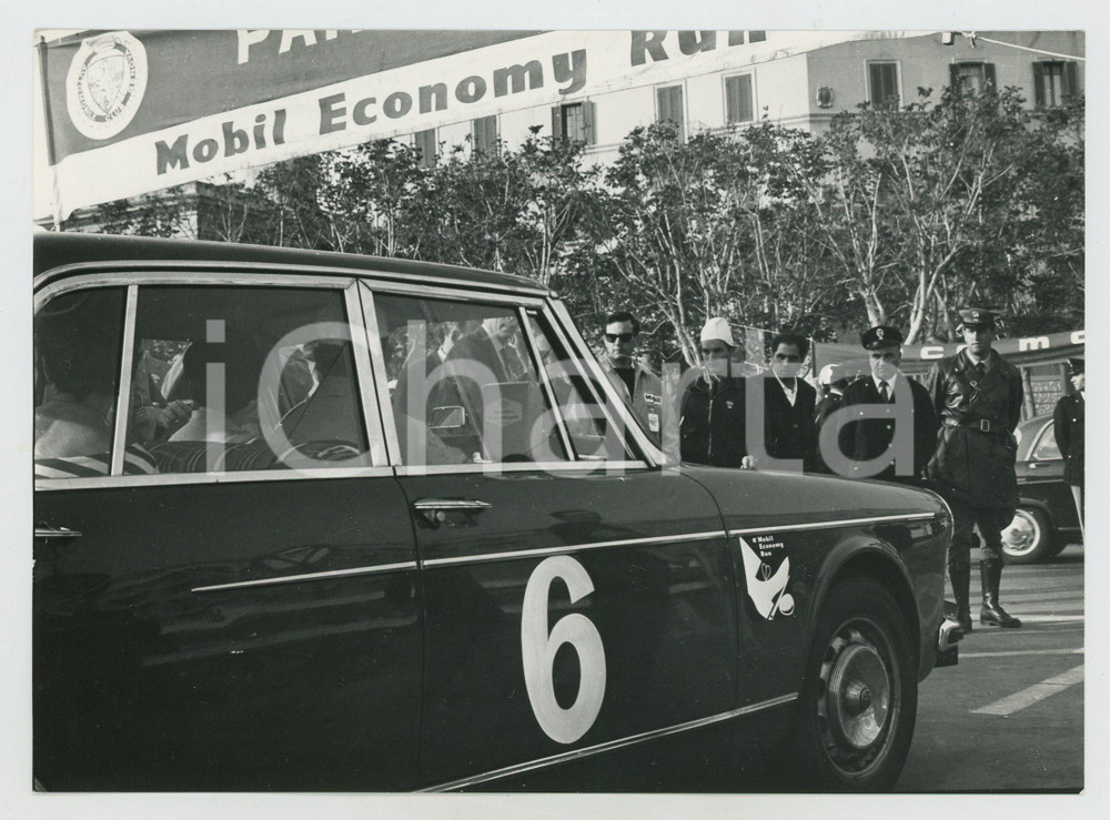 Fotografia d epoca originale 1964 6° MOBIL ECONOMY RUN A. C. GENOVA RALLY AUTOMOBILISMO 1