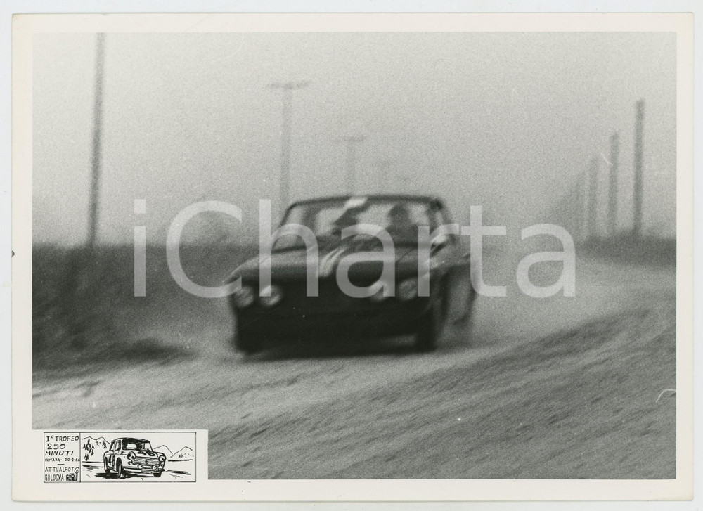 Fotografia d epoca originale 1966 NOVARA IÂ° Trofeo 250 minuti Lancia Fulvia coupÃ© nella polvere JOLLY TEAM 1