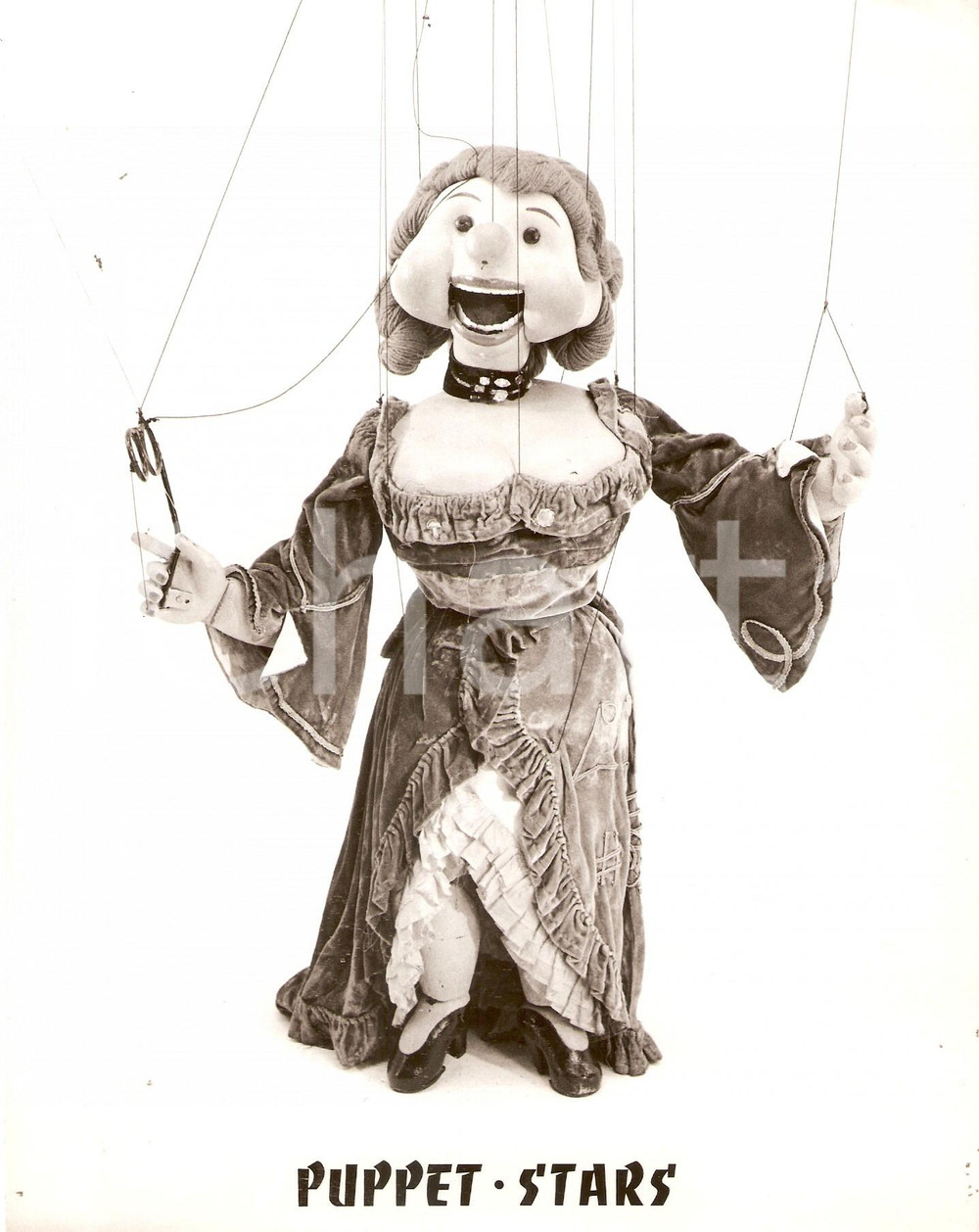 Fotografia d epoca originale 1960 ca CIRCUS PUPPET STARS La marionetta nobildonna Foto 18x24 cm 1