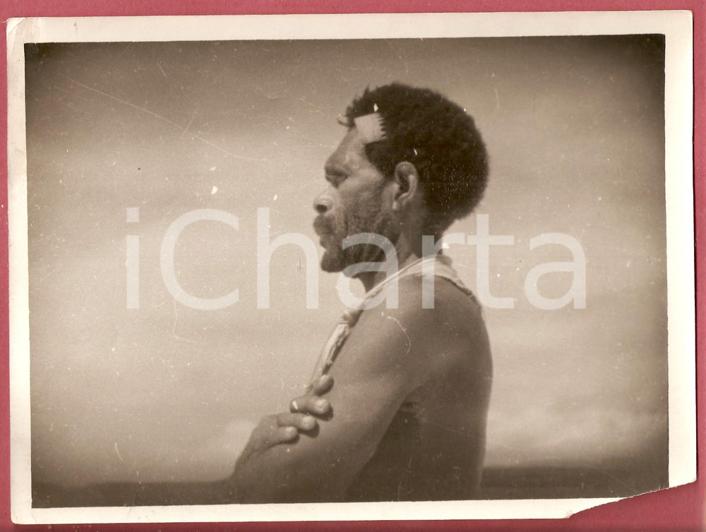 Fotografia d epoca originale 1965 ca AUSTRALIA Documentary about ABORIGINAL Man looking at the horizon Photo 1