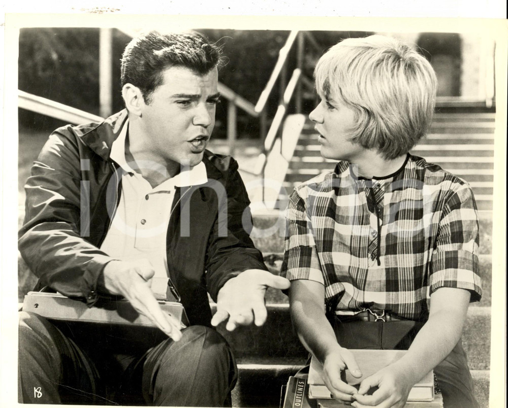 Fotografia d epoca originale 1965 CINEMA Film Billie Warren BERLINGER  Patty DUKE Foto di scena 25x21 1