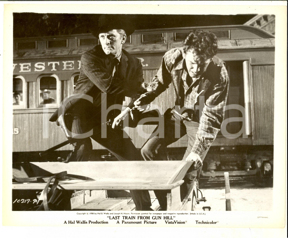 Fotografia d epoca originale 1959 CINEMA Film Last train from Gun HIll Kirk DOUGLAS Anthony QUINN Photo 1