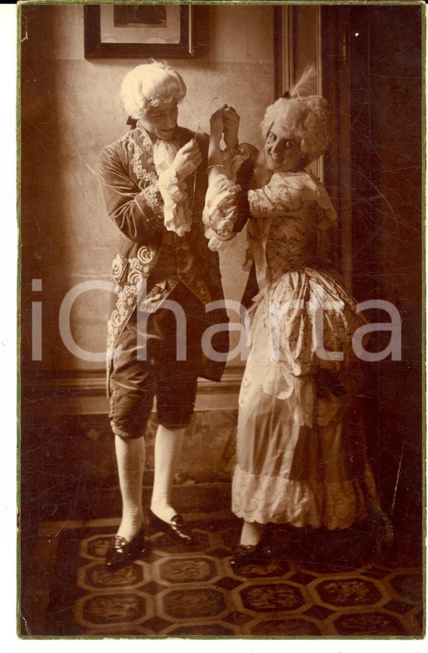 Fotografia d epoca originale 1914 PADOVA Marcella DANDOLO in un minuetto di Carnevale  Foto 10x16 cm 1