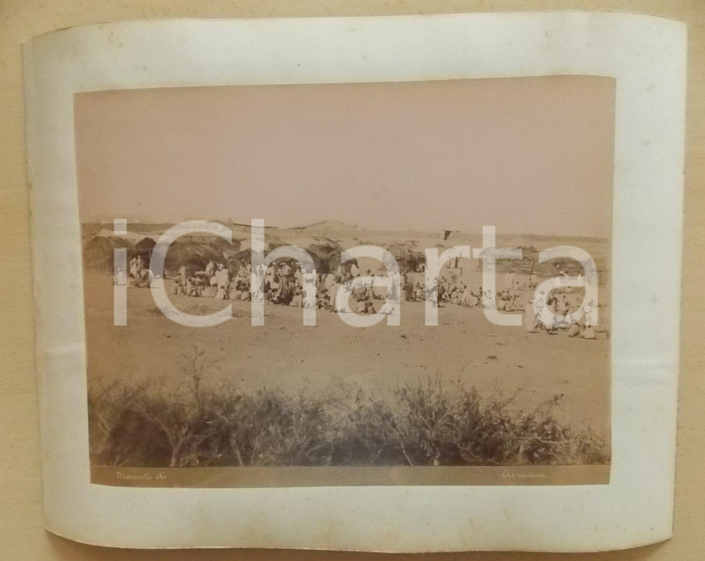 Fotografia d epoca originale 1890 ca AOI ASMARA ERITREA Veduta del mercato Foto ANIMATA 34x22 cm 1