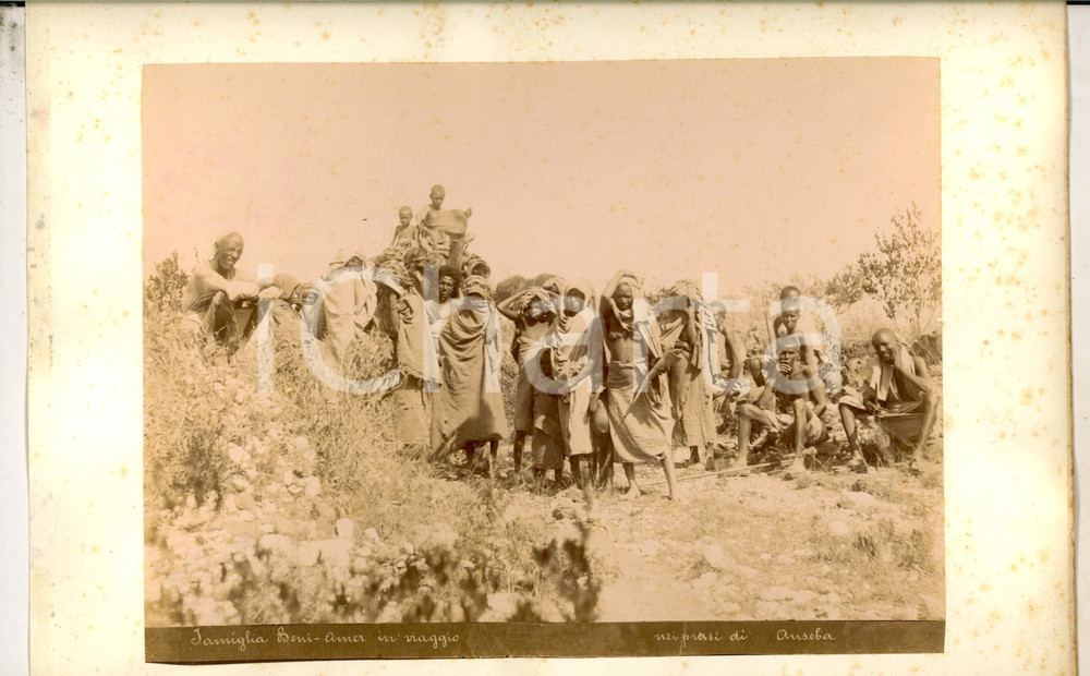 Fotografia d epoca originale 1890 ca AOI ANSEBA ERITREA Famiglia BENIAMER in viaggio Fotografia 34x22 cm 1