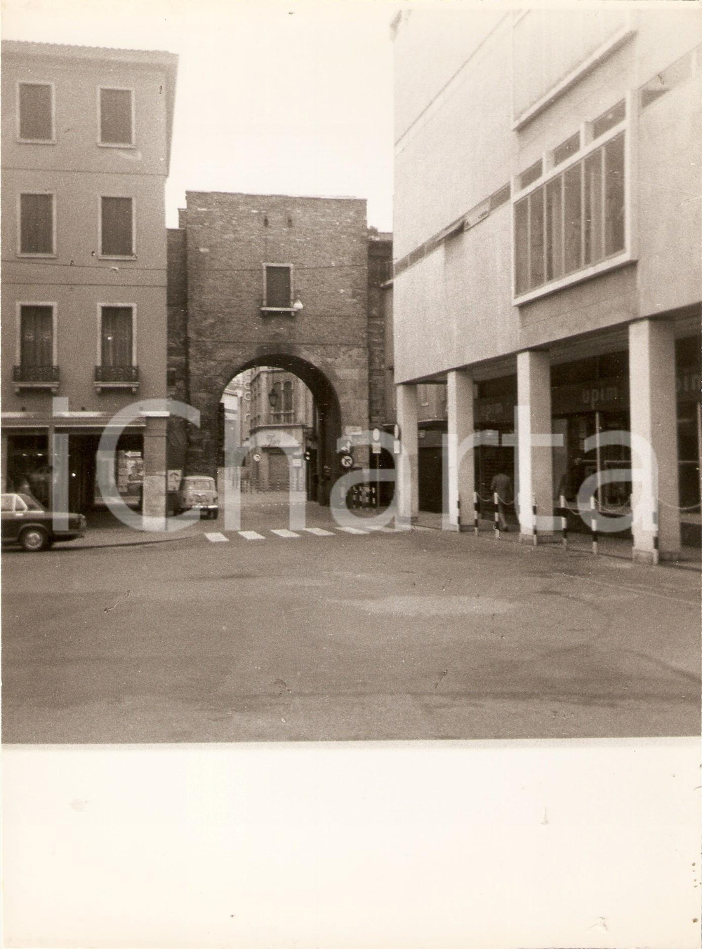 Fotografia d epoca originale 1975 ca PADOVA Porta ALTINATE Scorcio panoramico Foto 17x23 cm 1