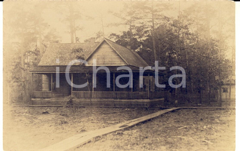 Fotografia d epoca originale 1910 ca USA A typical house in the country Real photo postcard RPPC VINTAGE 1