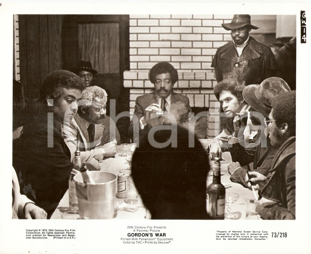 Fotografia d epoca originale 1973 GORDON S WAR Movie by Ossie DAVIS Gangsters meeting Foto 25x20 cm 1