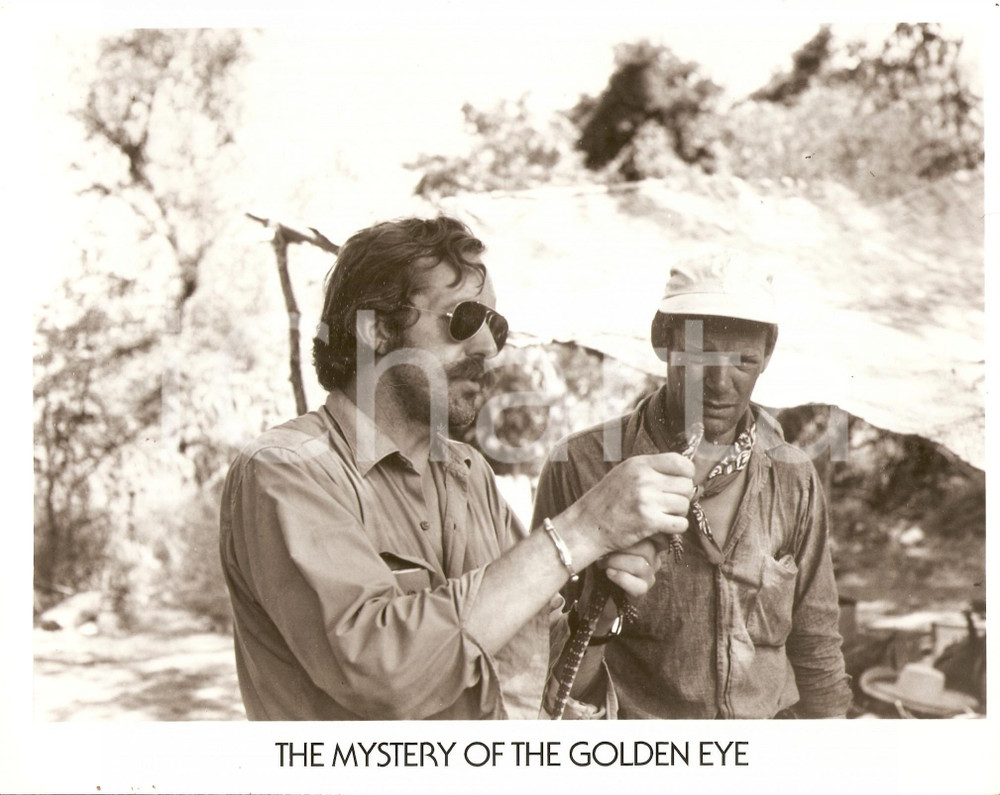Fotografia d epoca originale 1976 KING MONSTER Movie by Richard MARTIN Explorers take a look of a snake Foto 1