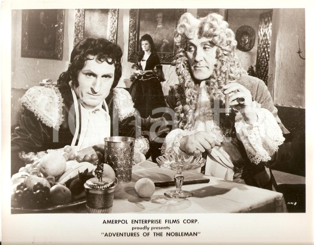 Fotografia d epoca originale 1965 THE SARAGOSSA MANUSCRIPT Nobleman smokes a cigar  Movie by Wojciech HAS 1