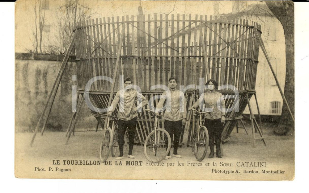 Cartolina originale da collezione 1910 ca FRANCE CIRCUS Tourbillon de la mort  FRERES CATALINI Carte postale 1