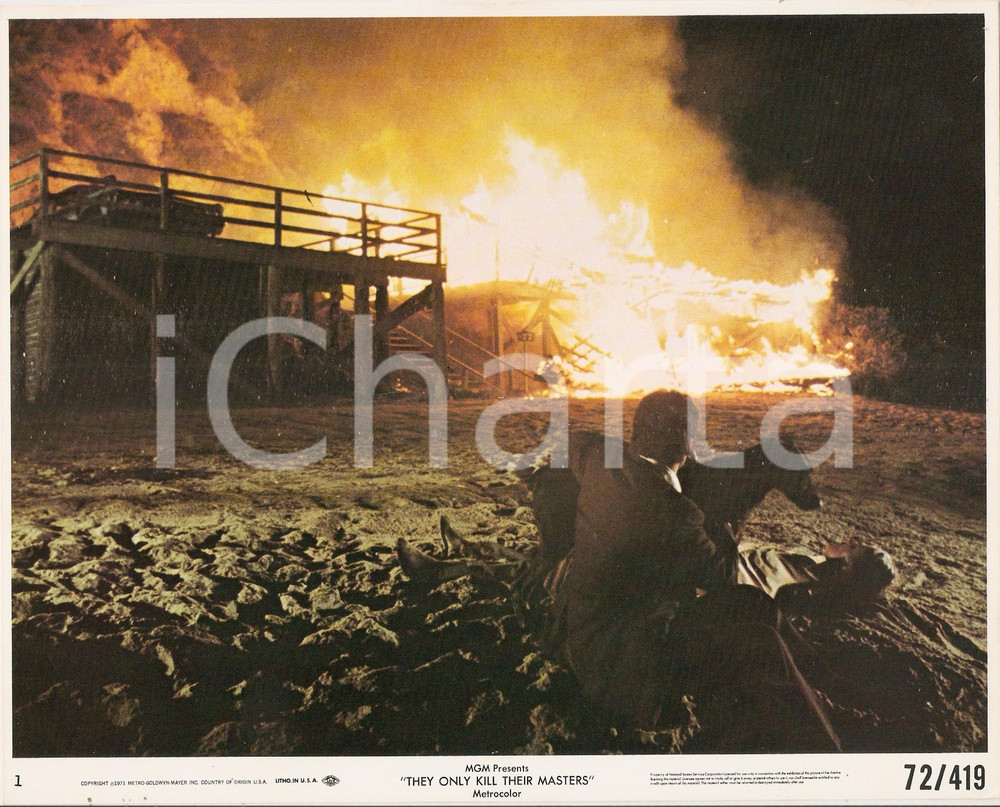 Fotografia d epoca originale 1972 THEY ONLY KILL THEIR MASTERS James GARNER looks burning house Foto seriale 1