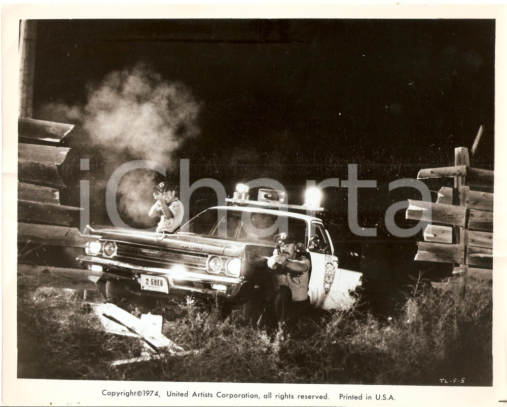 Fotografia d epoca originale 1974 THUNDERBOLT AND LIGHTFOOT Movie by Michael CIMINO Cops shoot bank robbers 1