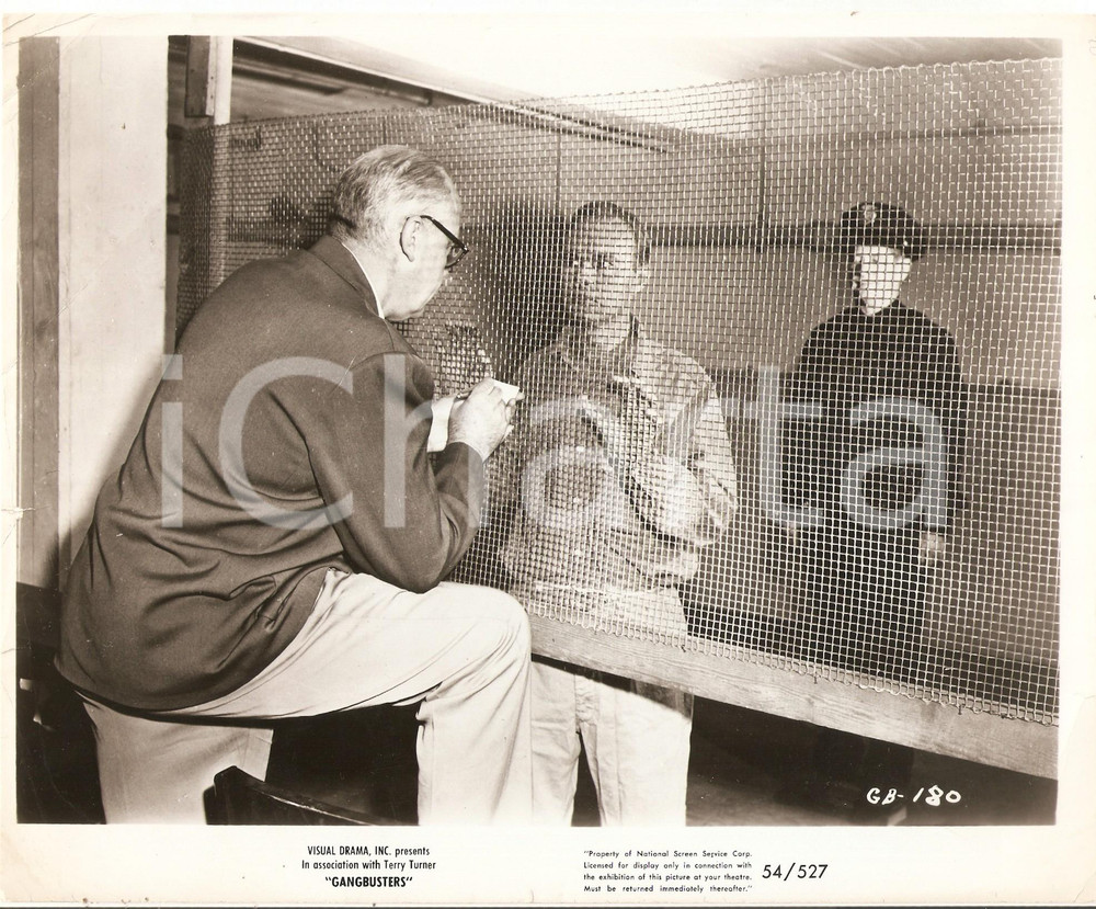Fotografia d epoca originale 1955 GANG BUSTERS Journalist interviews a prisoner  Movie by Bill KARN Foto 1