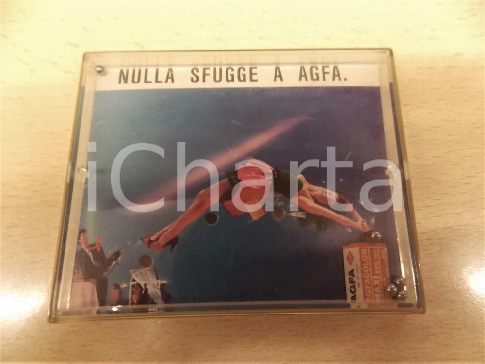 Materiale pubblicitario d’epoca 1970 circa AGFA High definition color Gioco pubblicitario ILLUSTRATO 9x7 cm 1