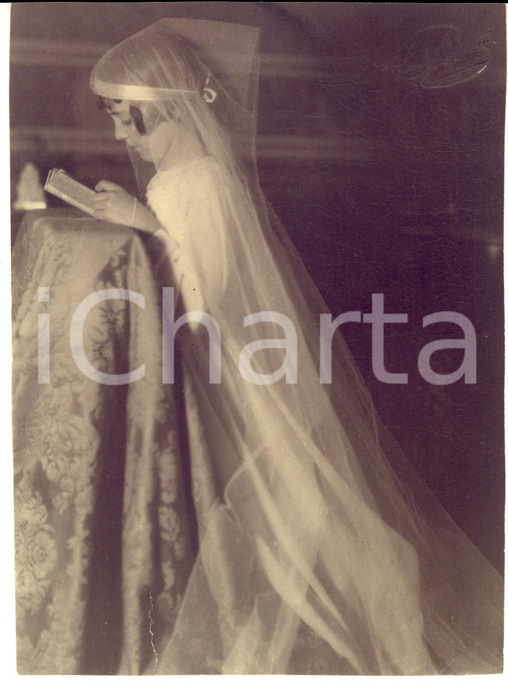 Fotografia d epoca originale 1930 ca PALAZZOLO SULL OGLIO Bambina alla Prima Comunione Foto ARRIGHINI 1