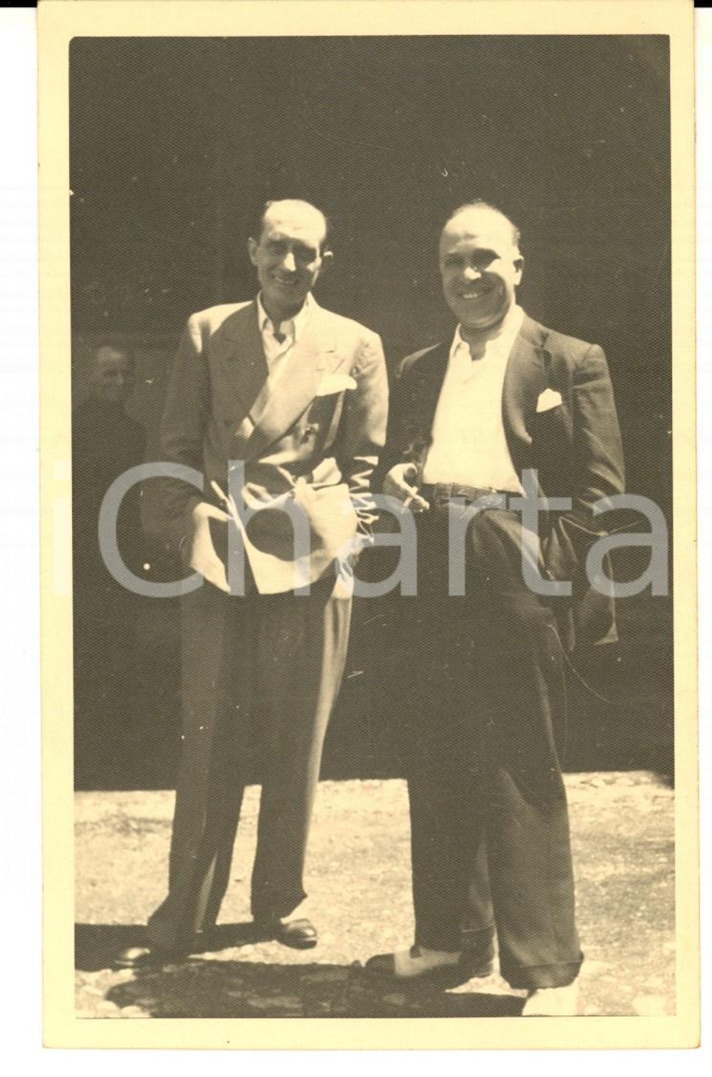 Fotografia d epoca originale Maggio 1945 CORNAREDO Festeggiamenti Liberazione  Due garibaldini Foto 14x9 1