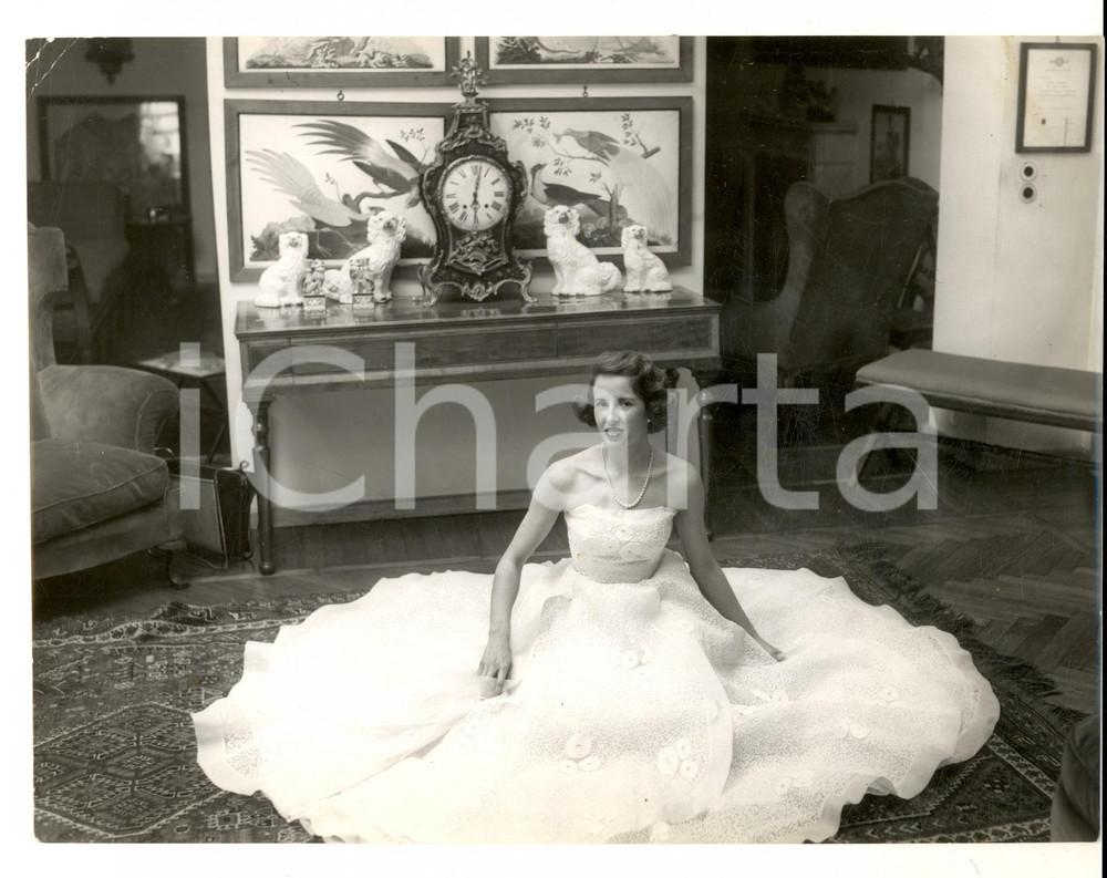 Fotografia d epoca originale 1960 ca MILANO Ritratto di nobildonna in abito da sera Foto artistica 24x18 1