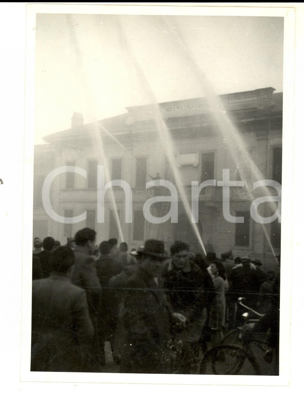 Fotografia d epoca originale 1946 CORNAREDO 1Â°Convegno GinnicoPompieristico  Cortine d acqua Foto 13x18 1