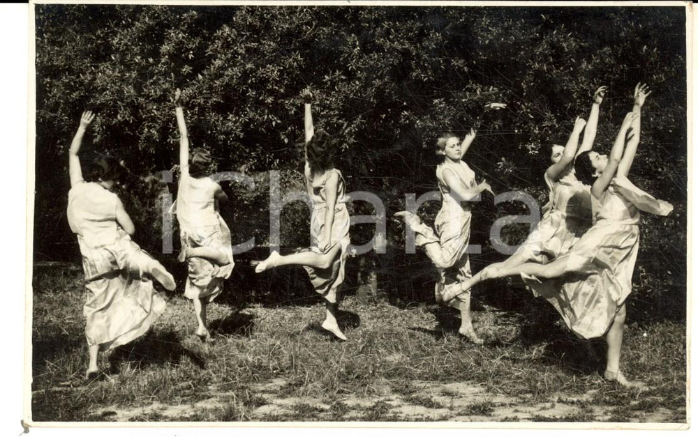 Fotografia d epoca originale 1940 ca GENOVA DANZA Coreografia di Tusnelda RISSO in un parco Foto 13x9 cm 1