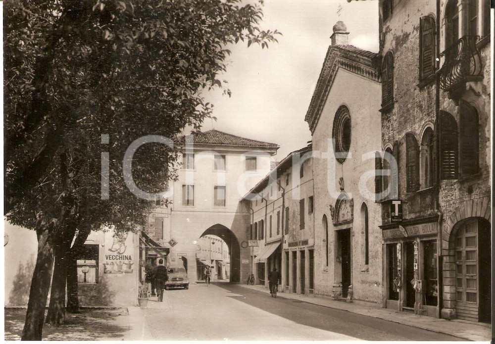 Cartolina originale da collezione 1960 SAN VITO AL TAGLIAMENTO Via Bellunello e Santa Maria dei Battuti Cartolina 1