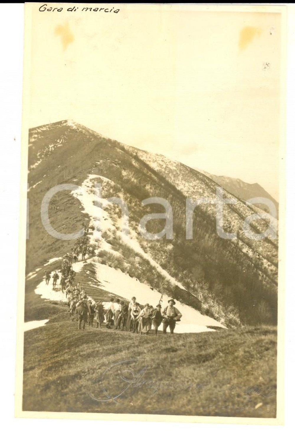 Fotografia d epoca originale 1917 GRUPPO DELLE GRIGNE Una gara di marcia del Touring Club Foto 10x13 cm 1