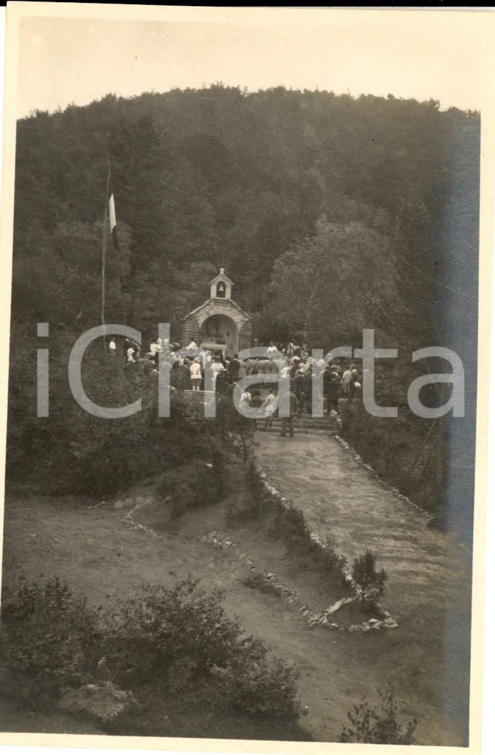 Fotografia d epoca originale 1922 VALGANNA Villaggio Alpino Touring  Fedeli alla Messa Foto VINTAGE 10x14 1